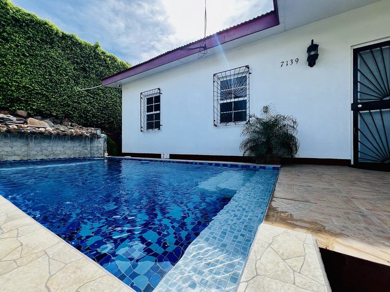 Haven 2.5 ft pool